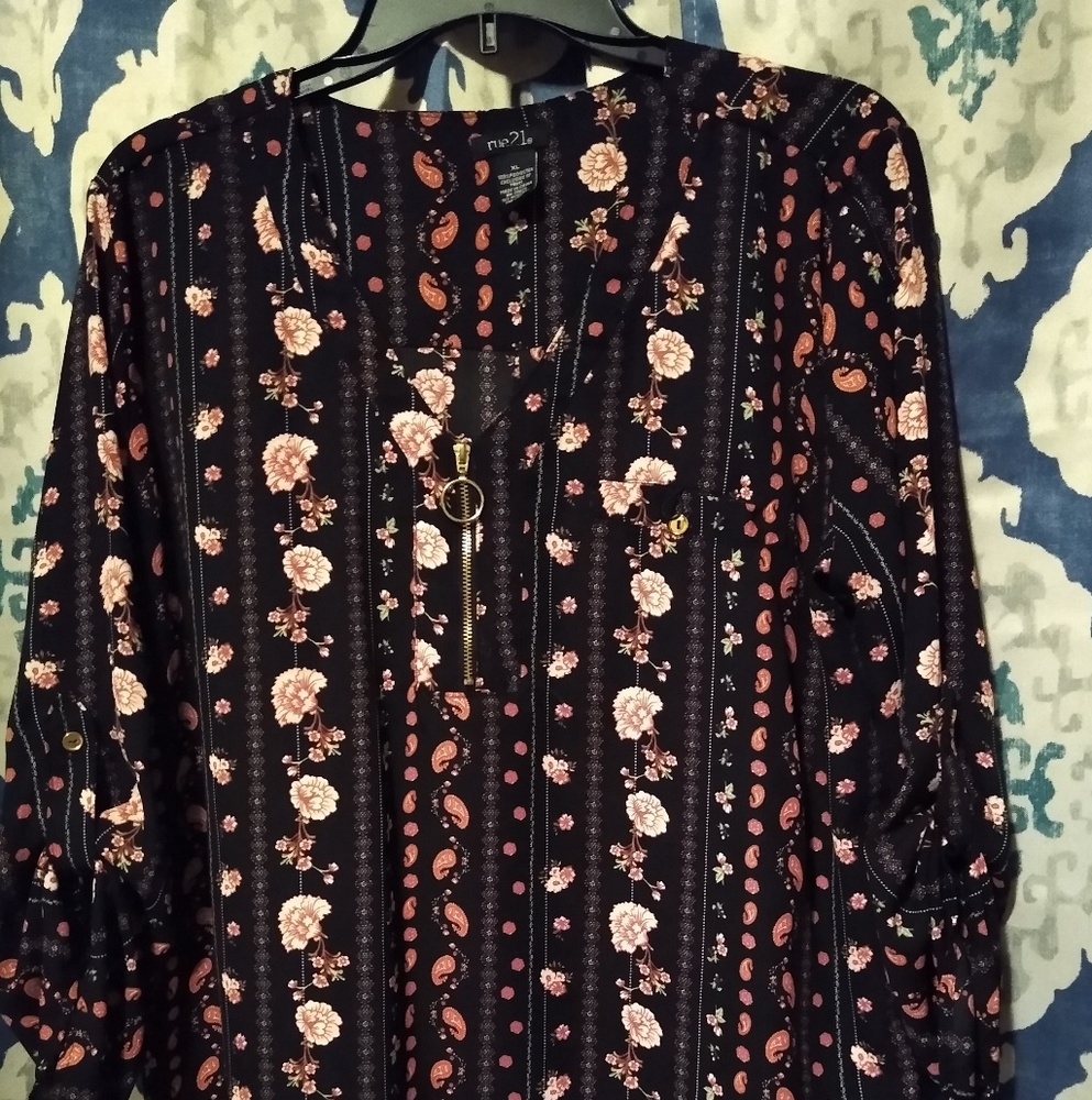 Jr women's dress shirt. From rue 21
